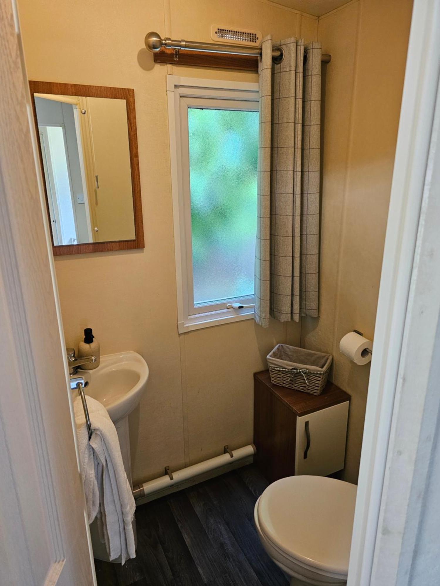 Tudor Lodge Hotel Nottingham Ngoại thất bức ảnh